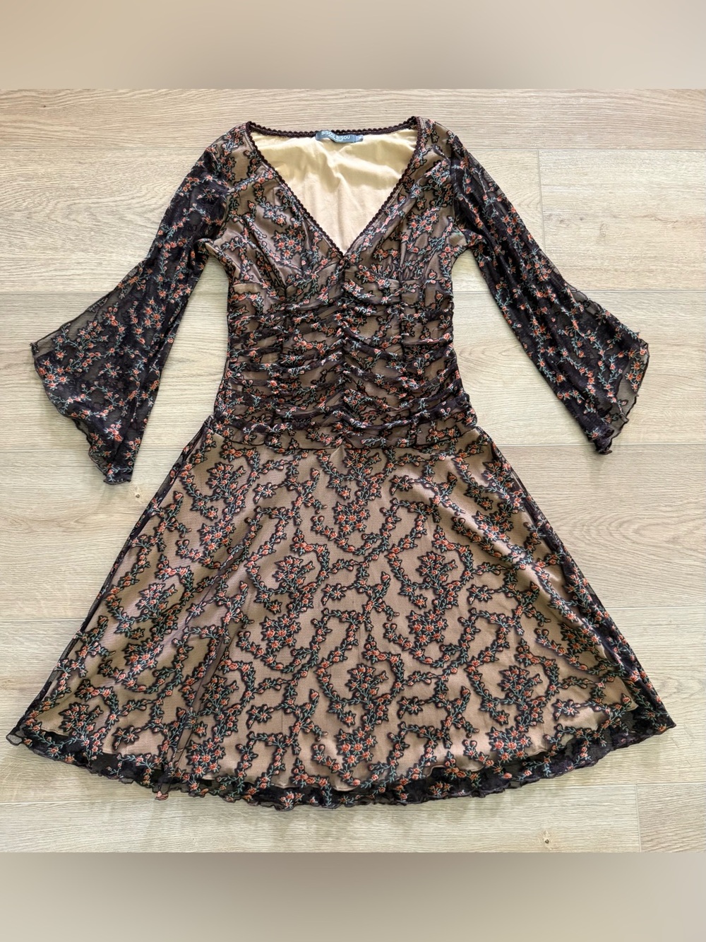 Bisou Bisou Vintage Embroidered Mesh Bell Sleeve Dress Floral M
